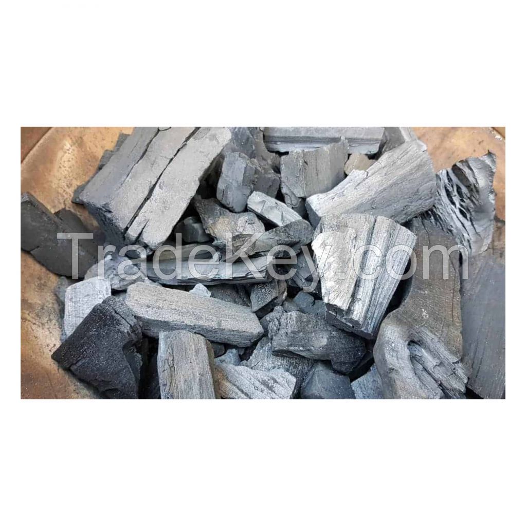 High-heat hardwood charcoal for professional chefs and caterers