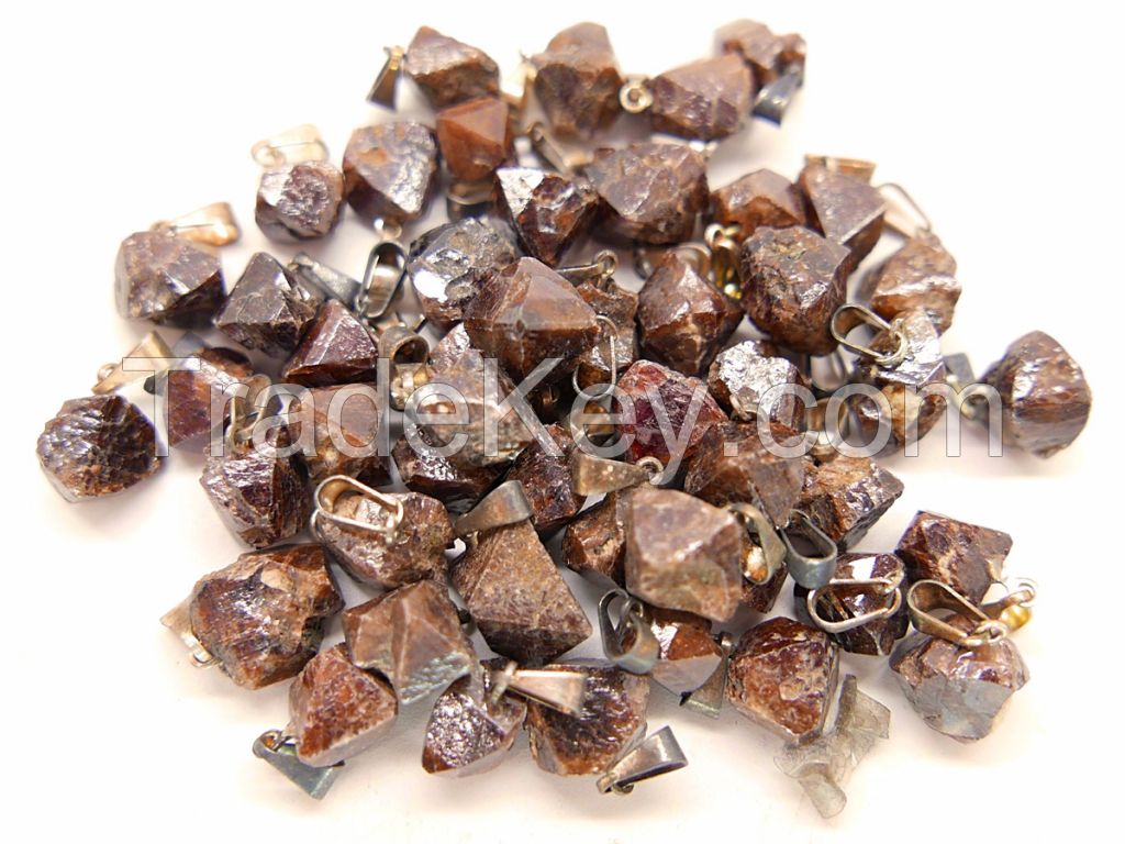 High-quality zircon stones for crafting and decoration