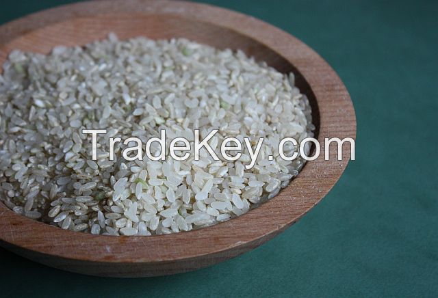 High-quality basmati rice for aromatic and flavorful dishes