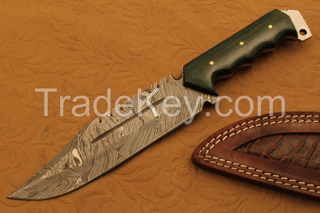 DAMASCUS STEEL HUNTING KNIFE