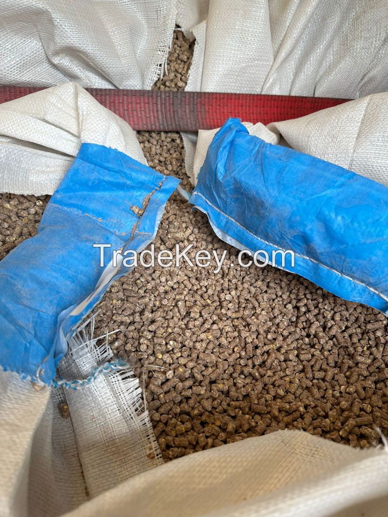 Maize pellets for biogas, animal feed or heating pellets