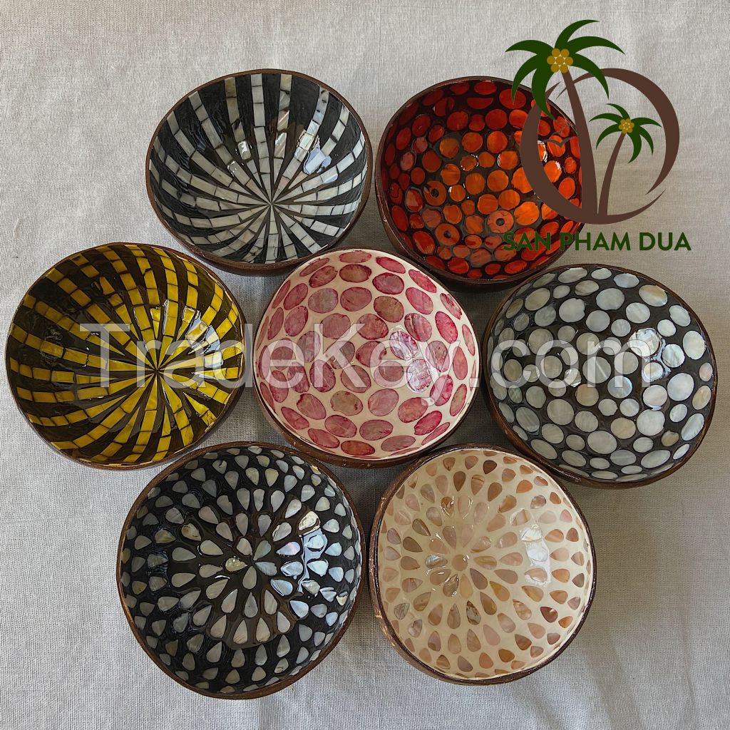 Coconut shell lacquer bowl 