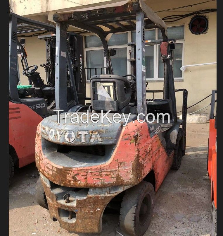 Japanese used forklift Diesel forklift 2T 8FDN20