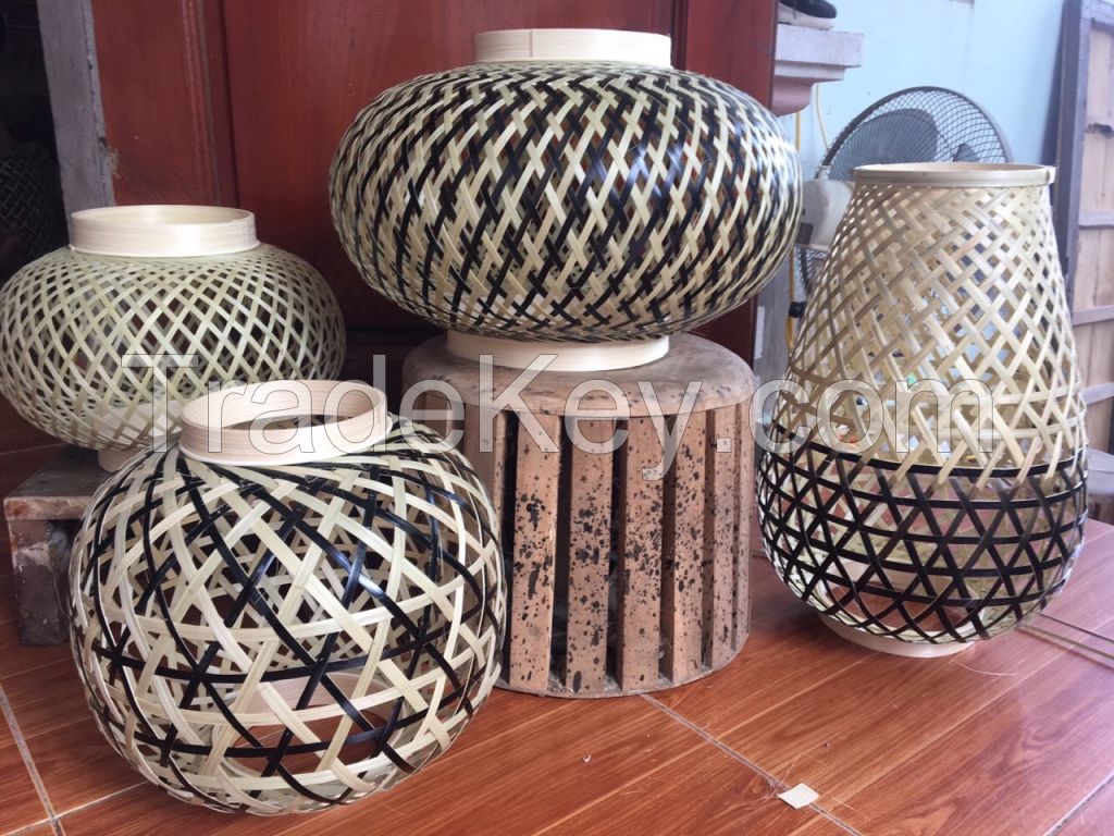 Unique Rattan Bamboo Lamp Shape Organic Bamboo Wicker Weaving Standing Chandelier Pendant Lighting For New Year Decoration