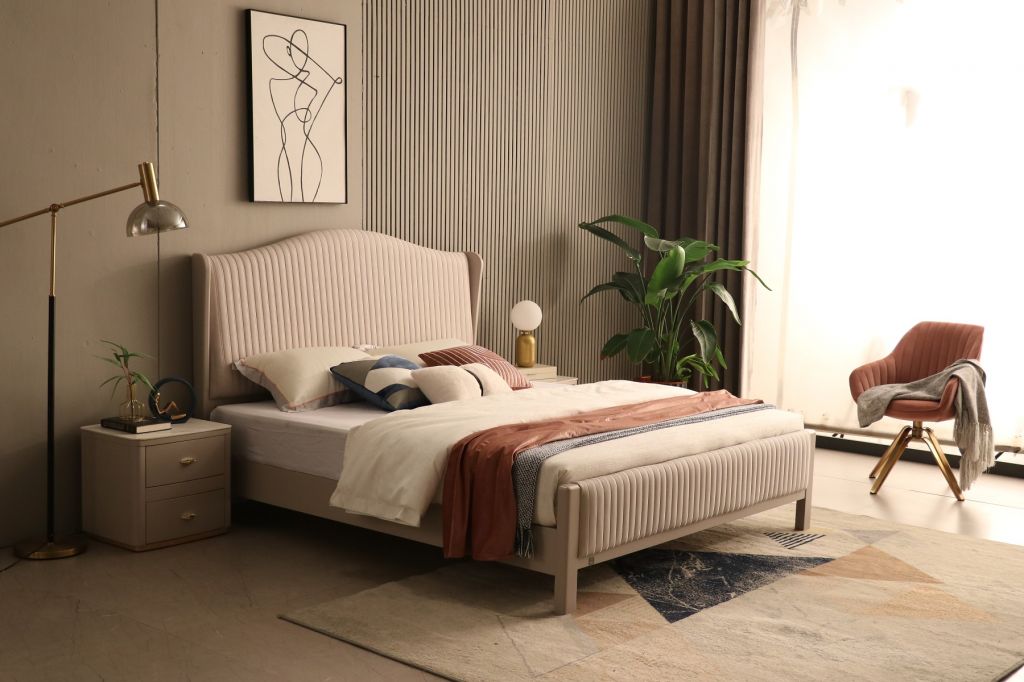 Wood and Upholstered Bed 2030#