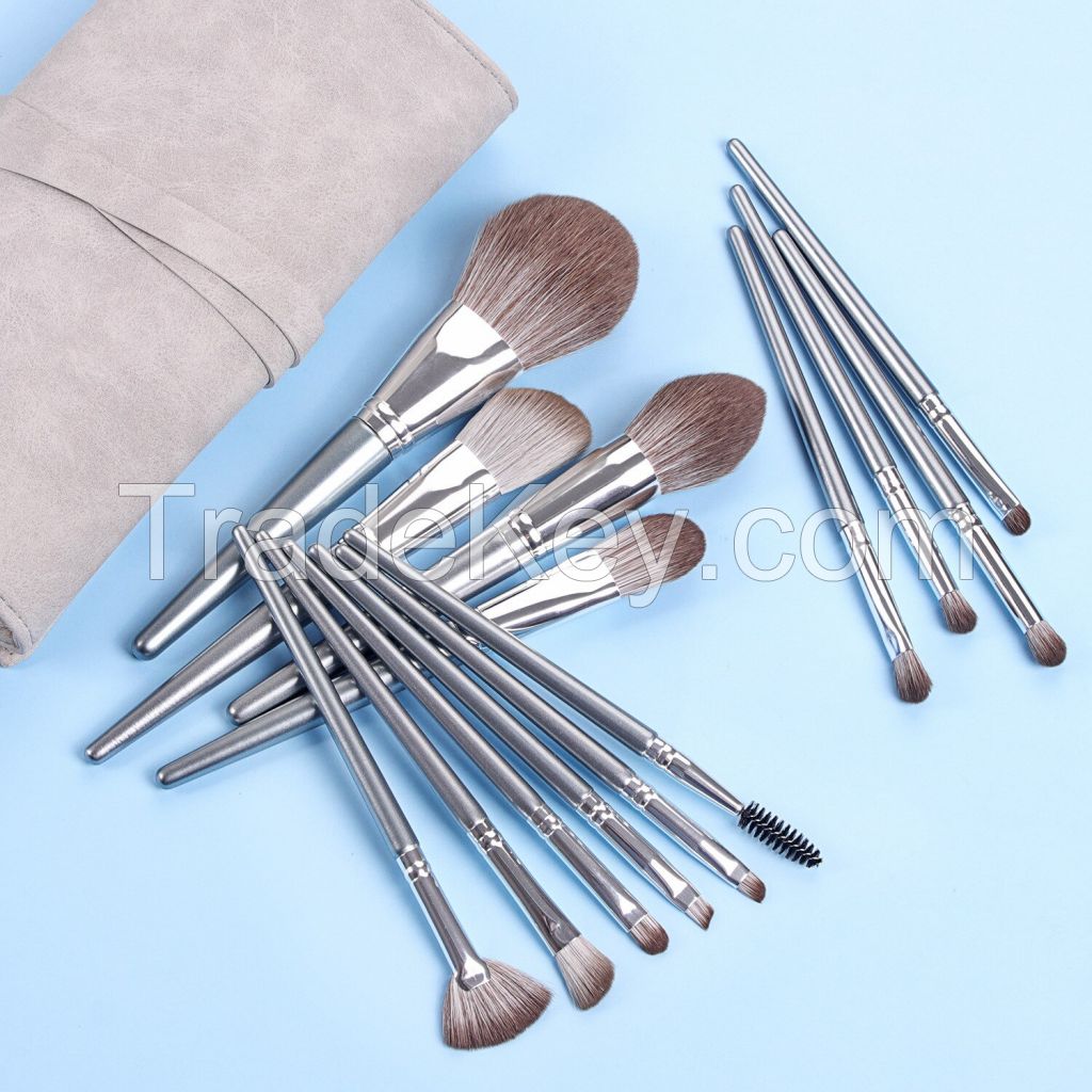 Makeup Brush Set 14 Pcs Synthetic Foundation Powder Conceallers Eye Shadows Blush Makeup Brushes with Case