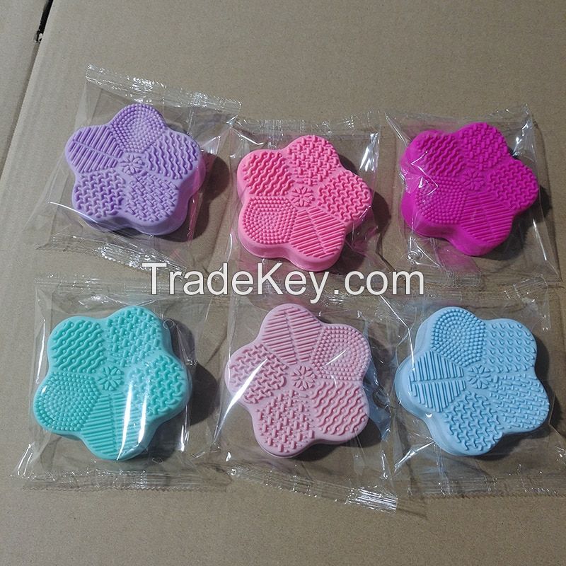 Silicone Makeup Brush Cleaning Mat Cosmetic Brush Cleaning Pad for Dry Brush Color Switch for Valentines Day