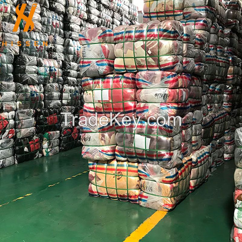 Grade A Used Clothes Bales form uk