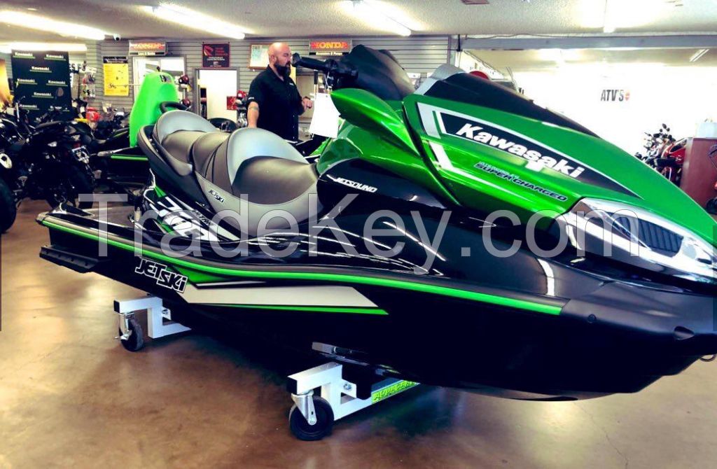 Jetski / jet boat for summer