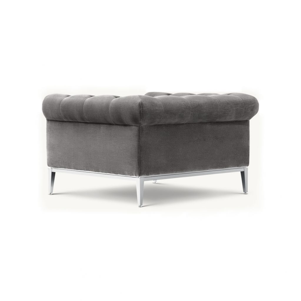 Yimi -  New Design Tufted Chesterfield Chair with Steel Leg Frame