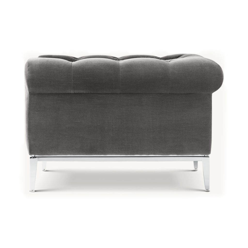 Yimi -  New Design Tufted Chesterfield Chair with Steel Leg Frame