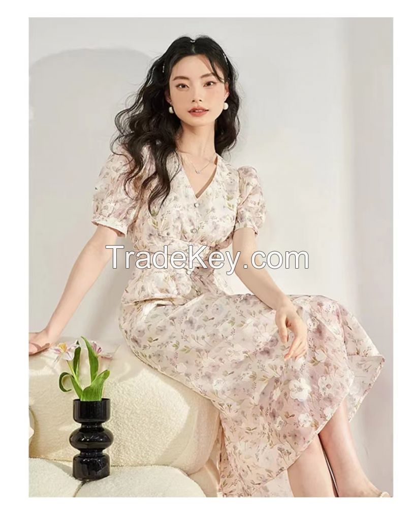 WESTLINK French retro floral skirt female 2023 summer new waist slimming V-neck seaside tea break fairy skirt female