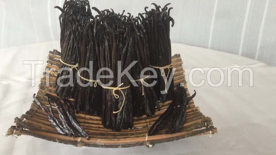 Organic Vanilla Beans Baking 15 20cm Black 4%~5%  Moisture 18%~30% wholesale high vanilla beans seed pure vanilla seeds