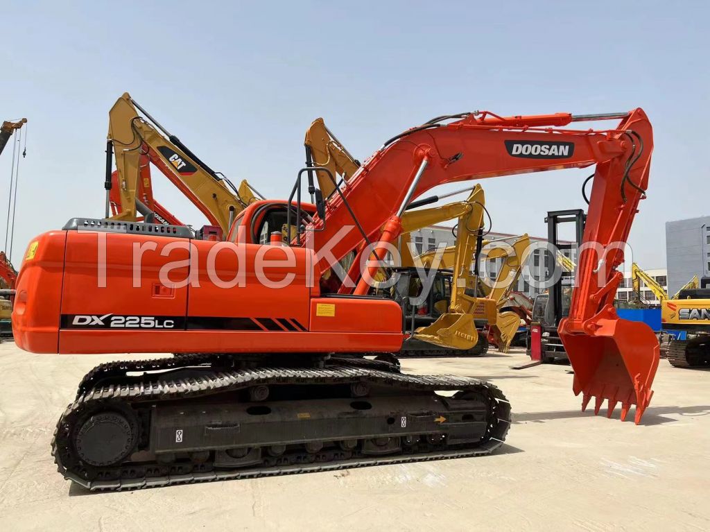 used doosan dx225lc dx300 excavator crawler hydraulic building excavator