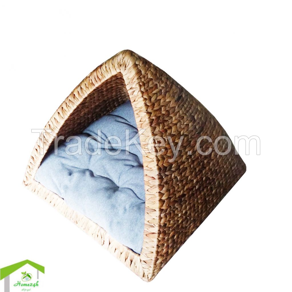 Water Hyacinth Triangle Cat House ABC Big size