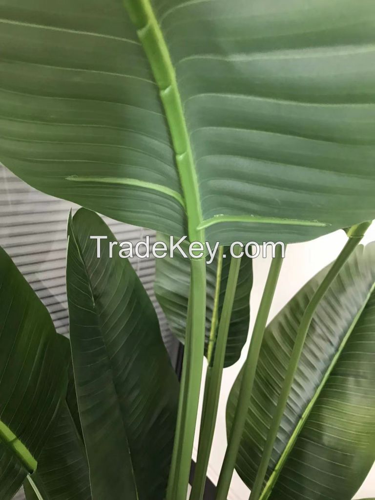 artificial banana tree