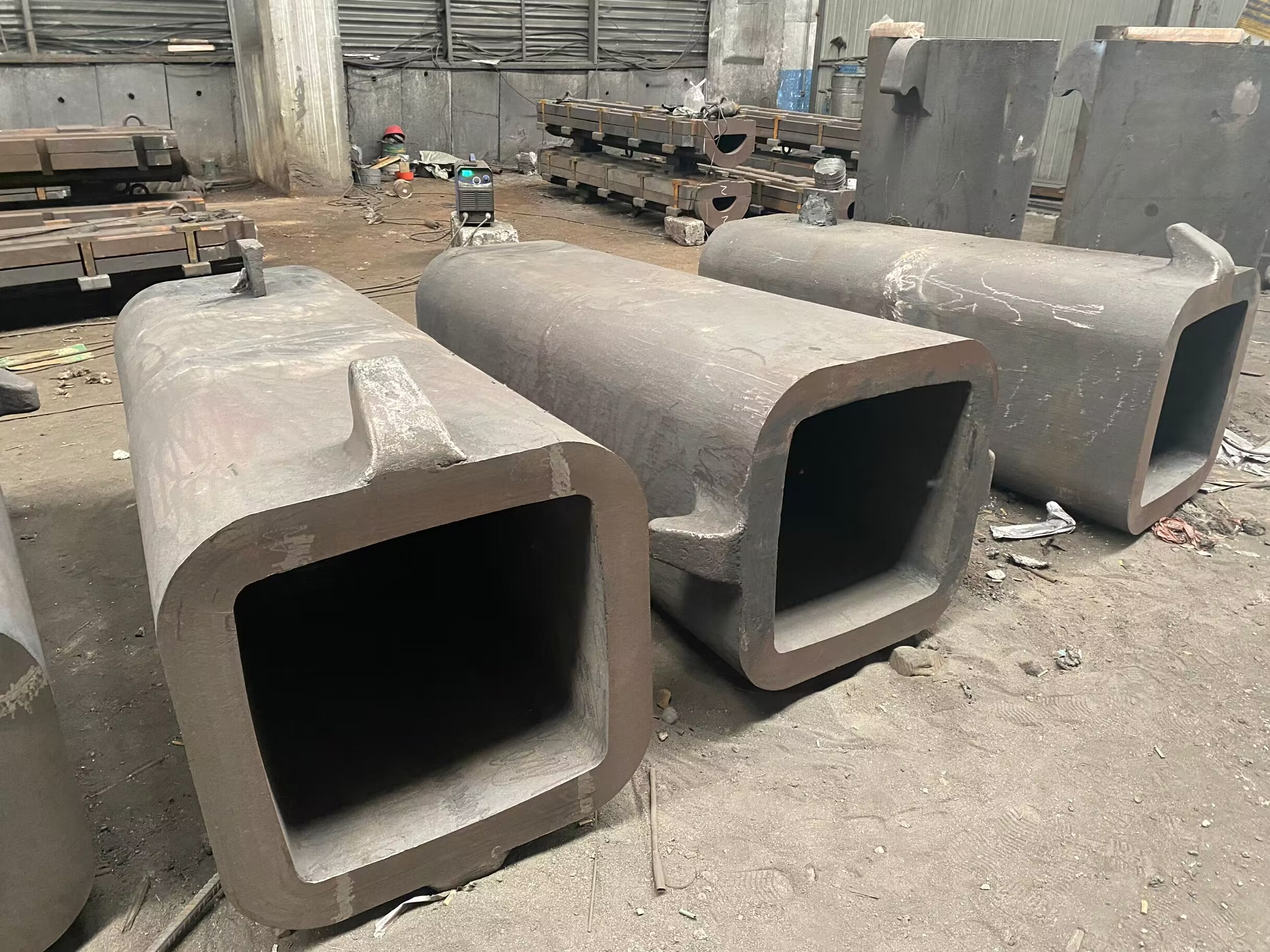 Cast ingot mould