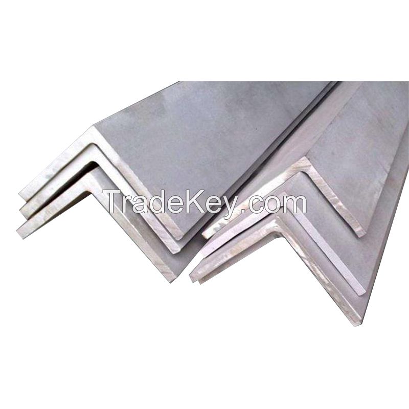 Hot Rolled Carbon Mild Q235 Ss400 Steel Angle China Equal and Unequal Angel Bar / Angle Steel / Iron Angle