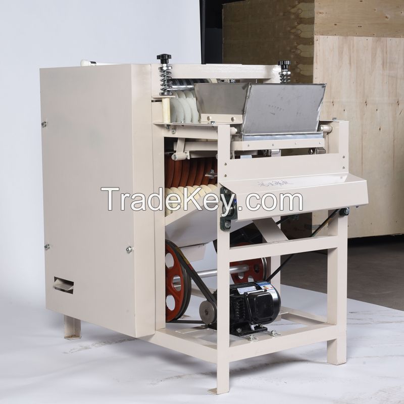 Wet Soybean Peanut Peeling Machine