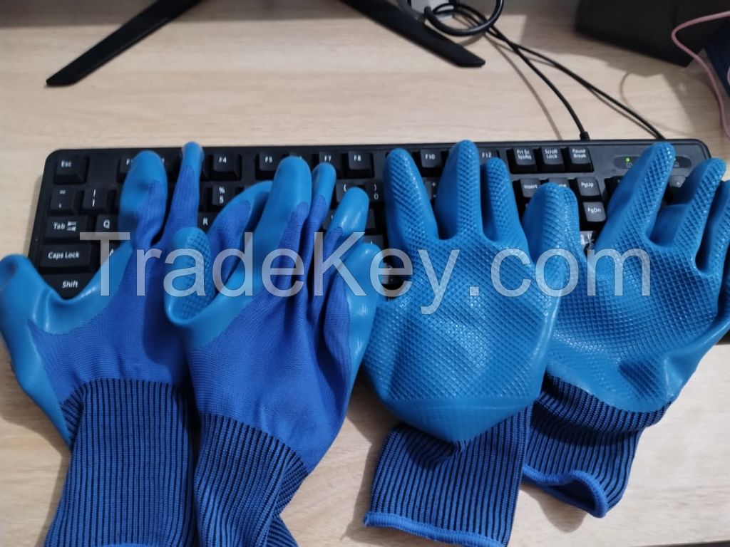 Blue Waterproof Gloveswith Blsckfine Wrinkes 12pairs Per Plastic Bag
