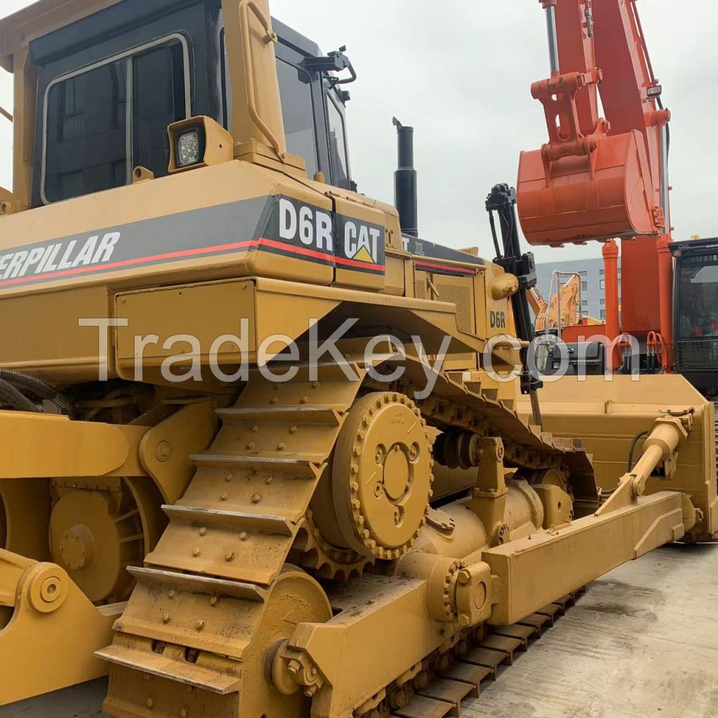 Used CAT D3C bulldozer at a low price, available CAT D3C D4C D5H D5K D5M D6D D6M D6R D7G D9R, global direct shipping