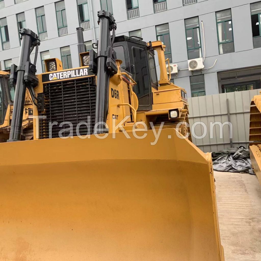 Used CAT D3C bulldozer at a low price, available CAT D3C D4C D5H D5K D5M D6D D6M D6R D7G D9R, global direct shipping