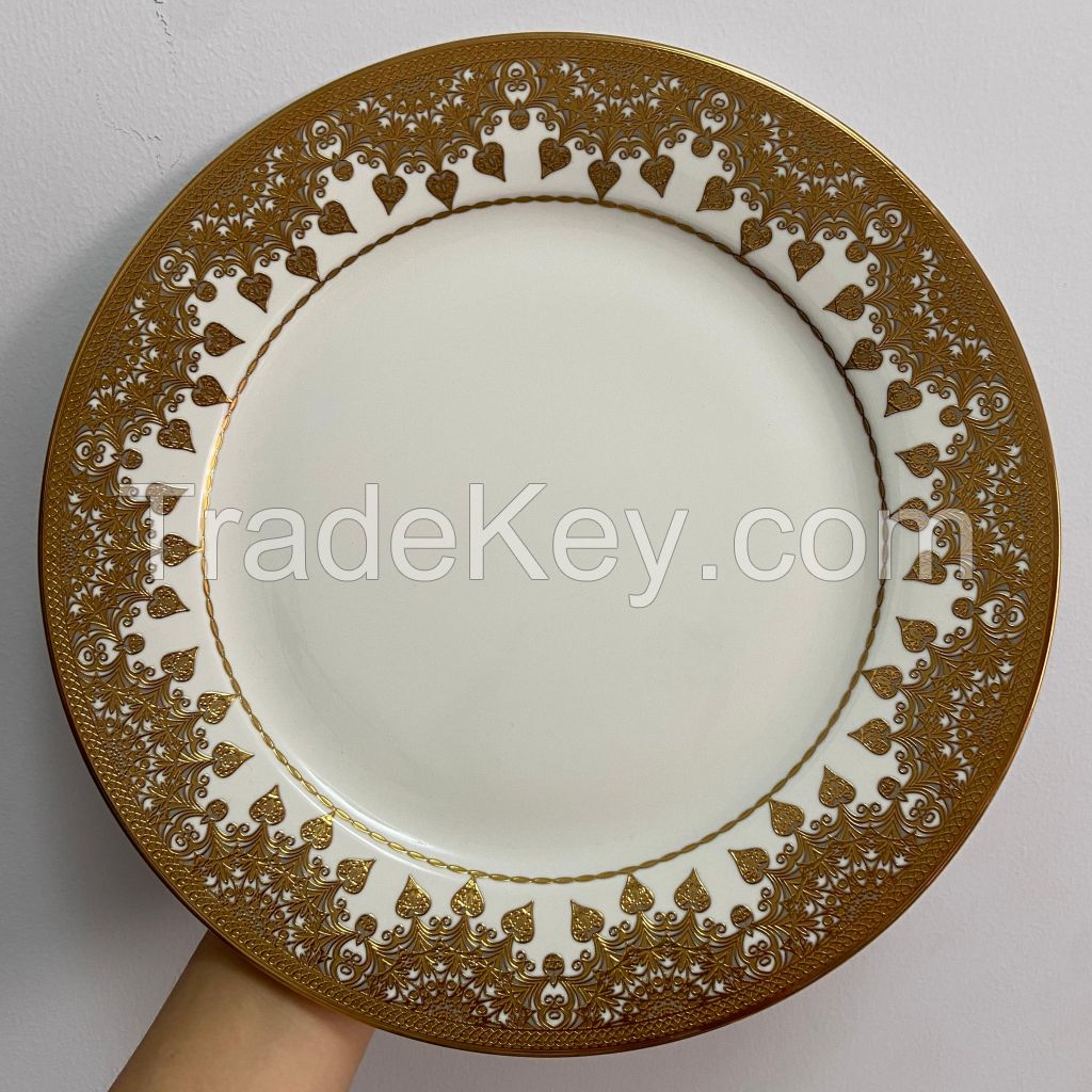 Porcelain Tableware Set Dinnerware Wholesale Luxury Gold Custom Design Dinner Set Plates Bowls Set