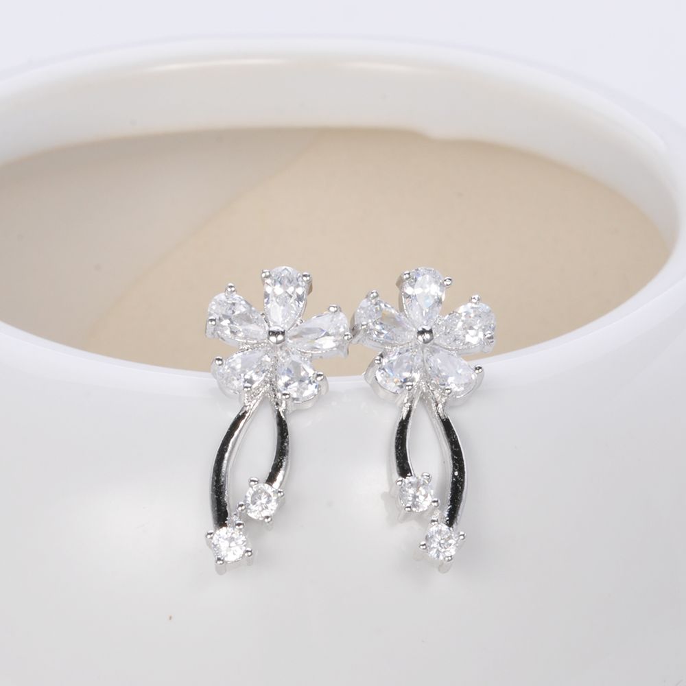 Fashion Jewelry Factory Flower Shape CZ Gemstone 925 Sterling Silver Earrings, Silver Cz Cubic Zirconia Stud Earrings