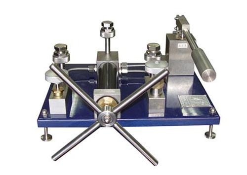 pressure gauge comparator