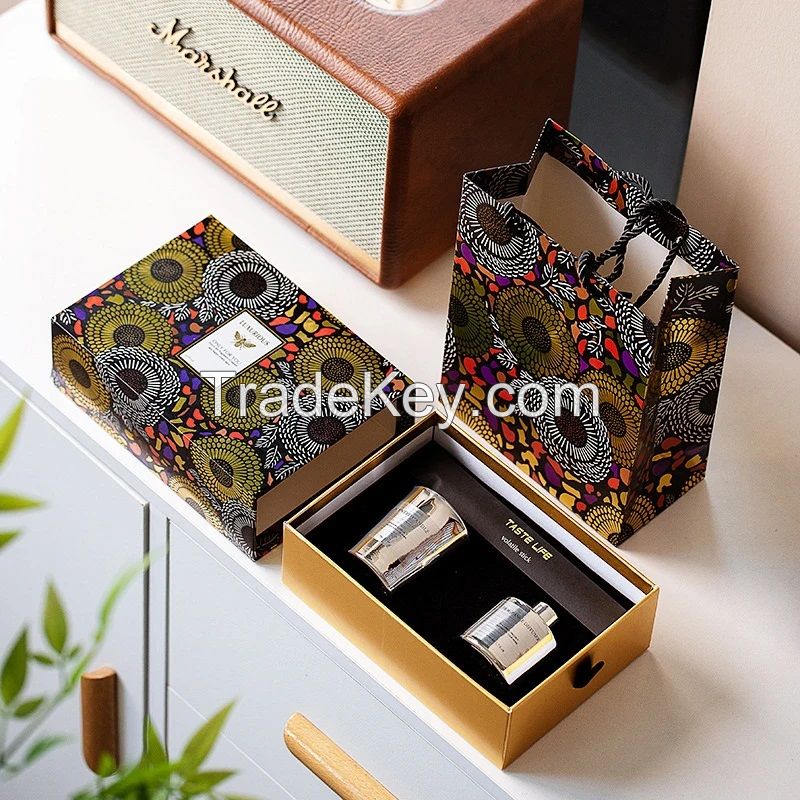 Souvenir Gift box set Private label Black silver electroplate reed diffuser and candle scented