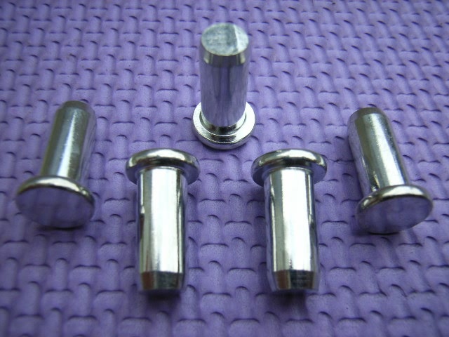 solid rivet