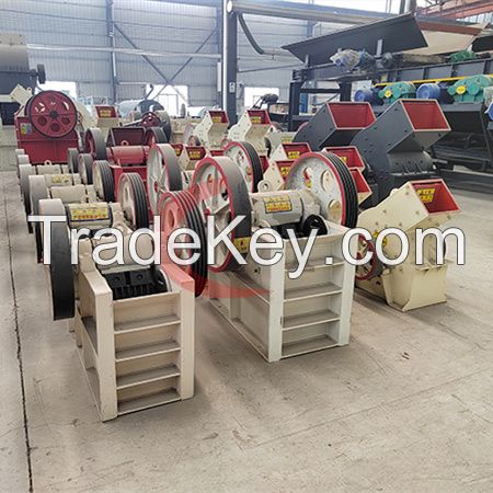 Factory Price PE 220*350 Sand Making Machine Pebble Granite Copper Ore Basalt Stone Crushing Machine Mini Mobile Jaw Crusher