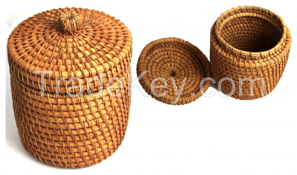 Exquisite Rattan Baskets from Indonesia â�� Elevate Your Business with Nature&#039;s Elegance