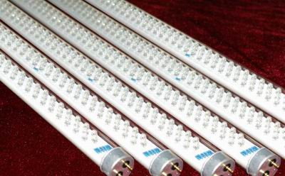 LED fluorescent lamp (600mm--174pcs LED--8W)