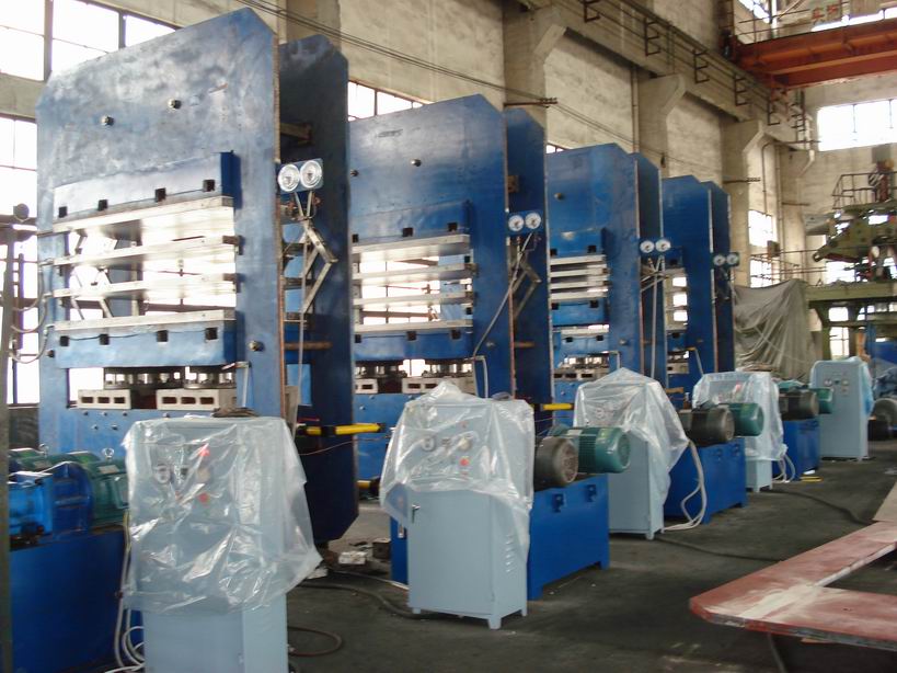 plate vulcanizing press