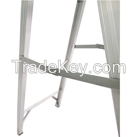 Aluminum single side step ladder with plastic tool tray