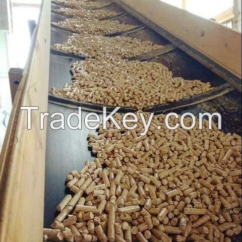 Wood Pellets DIN PLUS/ 6mm 8mm EN Plus-A1 Wood Pellets/ Best Quality Hot Sale Price Oak and beech Firewood / Kiln Dried Split Firewood