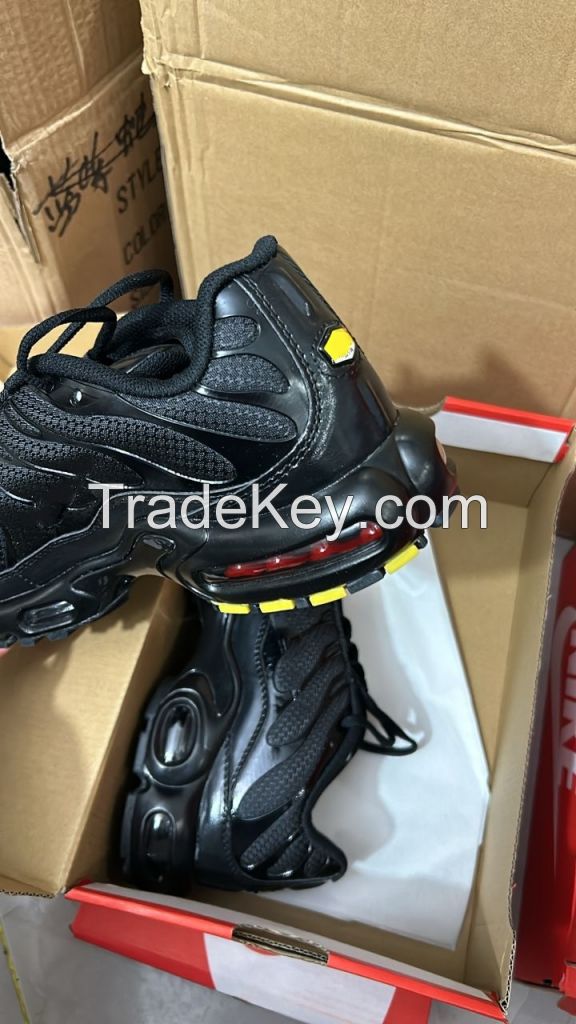 Dropshipping Wholesale Factory Air Vapormax Plus Sport Shoes