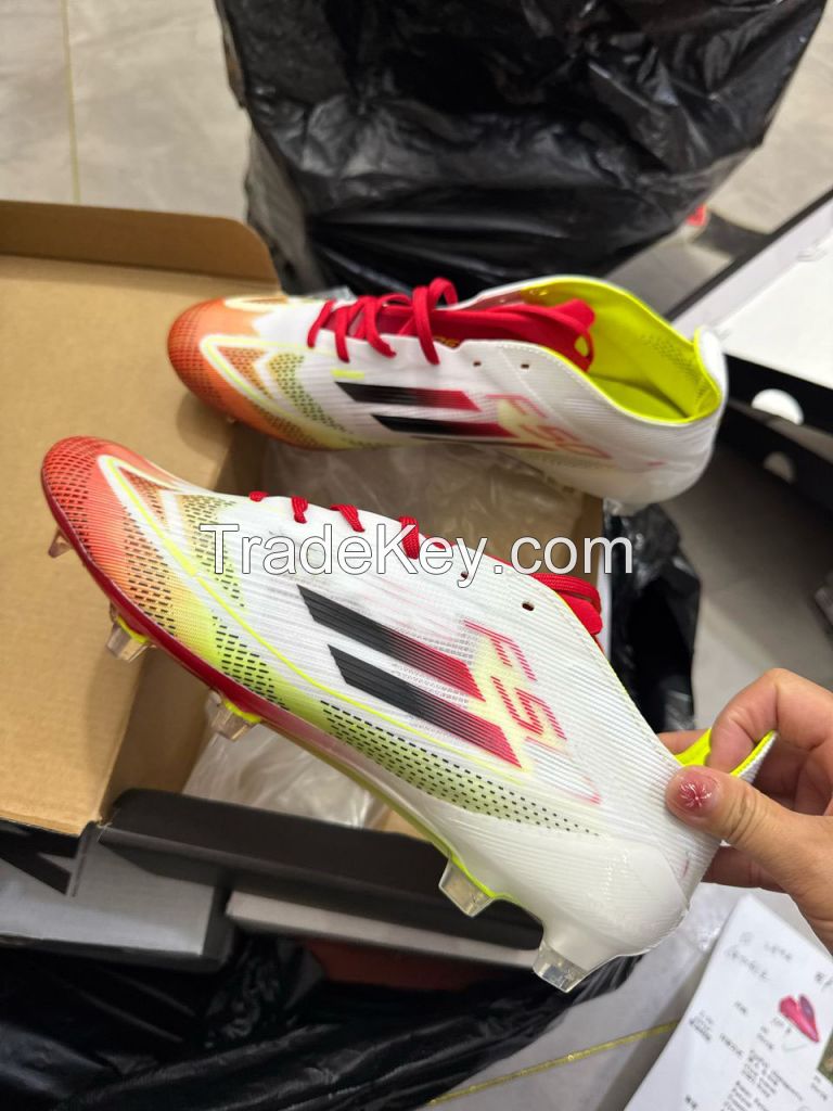 Wholesale Cheap Football Men Sports Shoes Top Quality Cleats Putian Factory