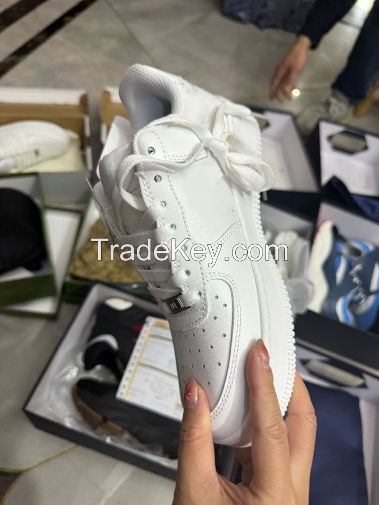 Running WomenÃ¢ï¿½Â²s Air 1 Ã¢ï¿½Â²07 Carbon Fiber White Sneakers Sports MenÃ¢ï¿½Â²s Shoes