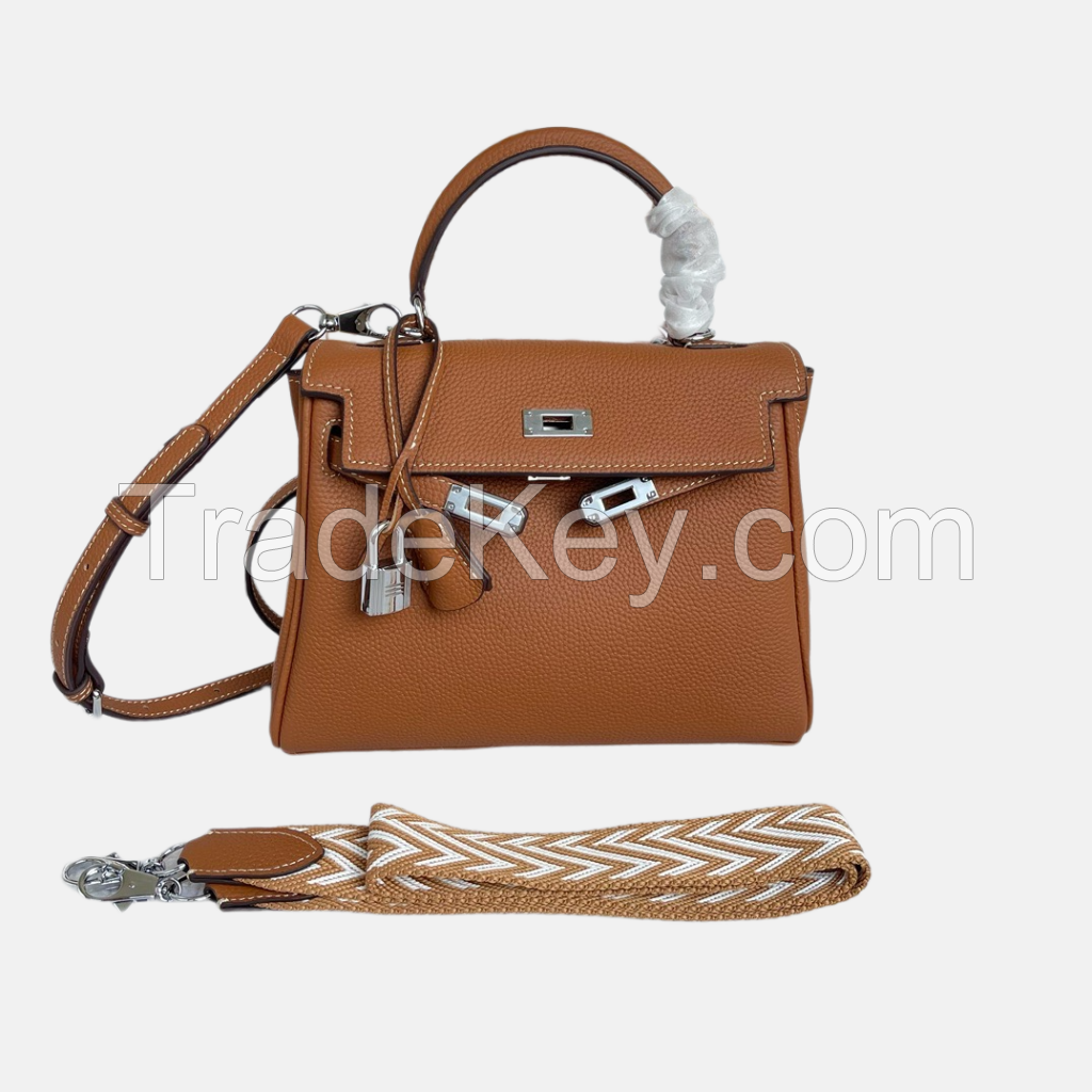 2024 new style toe-layer cowhide women's bag genuine leather women's bag portable shoulder lock bag light luxury women's bag cross-border