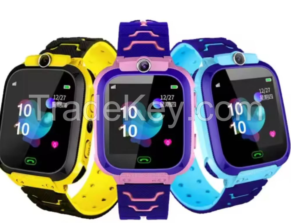 Q12 kids smart watch with sim card IP67 Waterproof sos camera smartwatch phone GPS tracker watch children