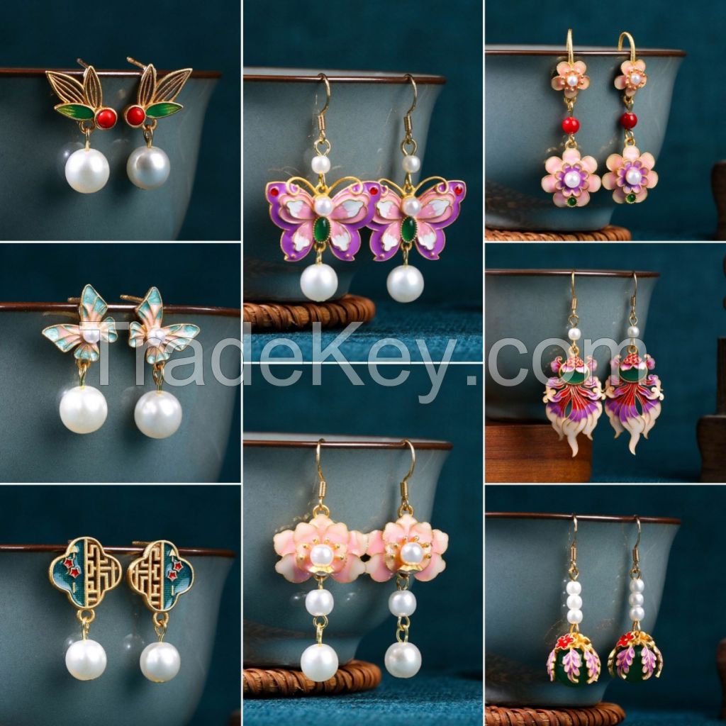 Enamel craft earrings