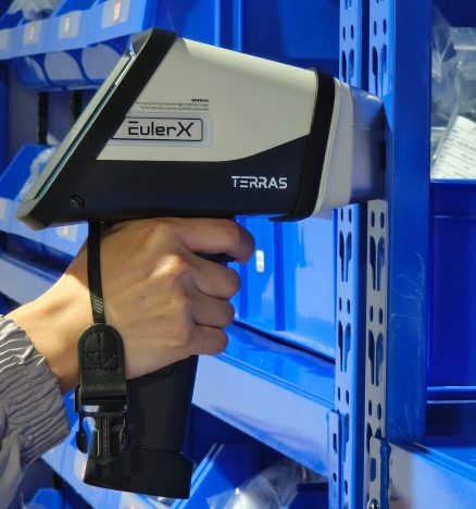 EulerX 900 Handheld XRF Alloy Analyzer