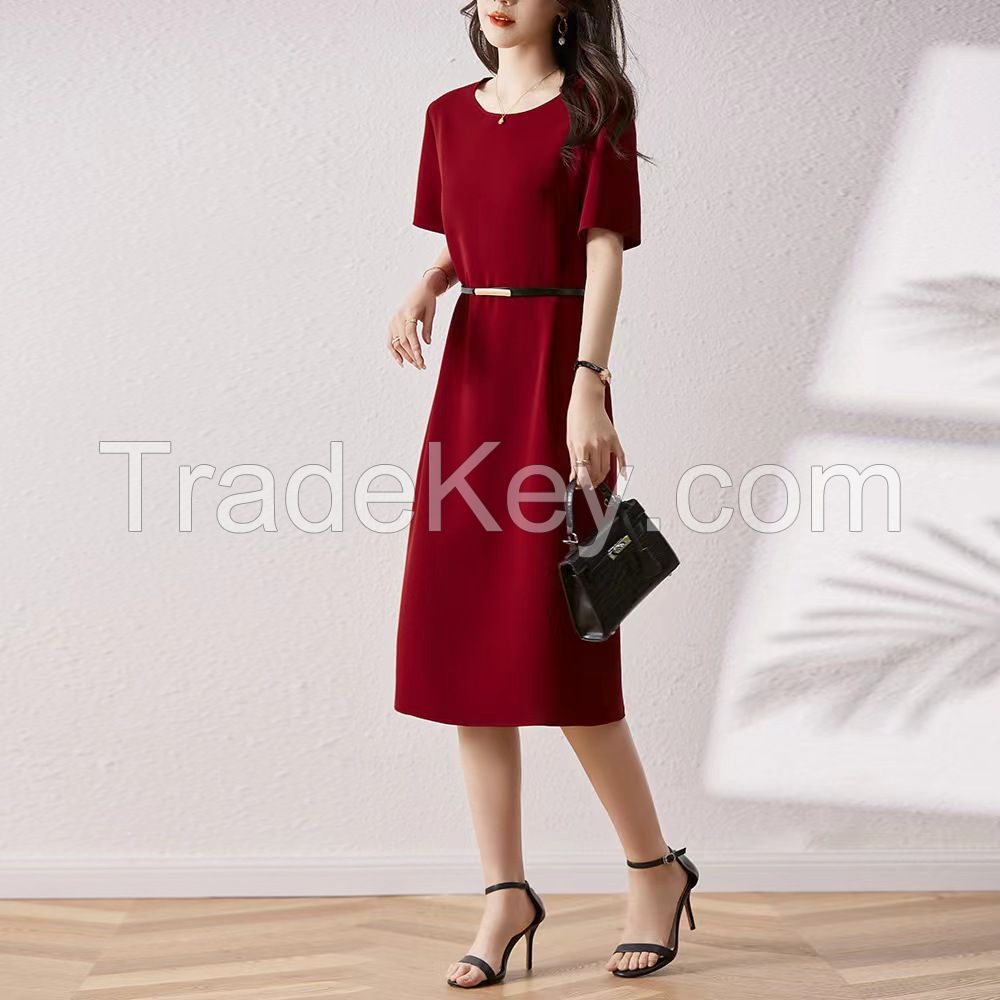 Short-sleeved mid-length dress