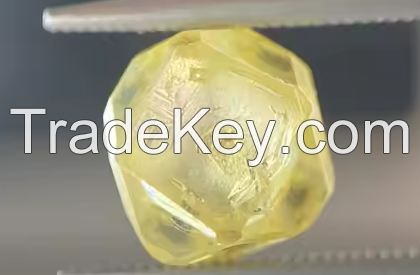 Synthetic Yellow Cvd Vs1 Fancy Colour Cultivate Created Uncut Loose Price Lab Grown Rough Diamonds