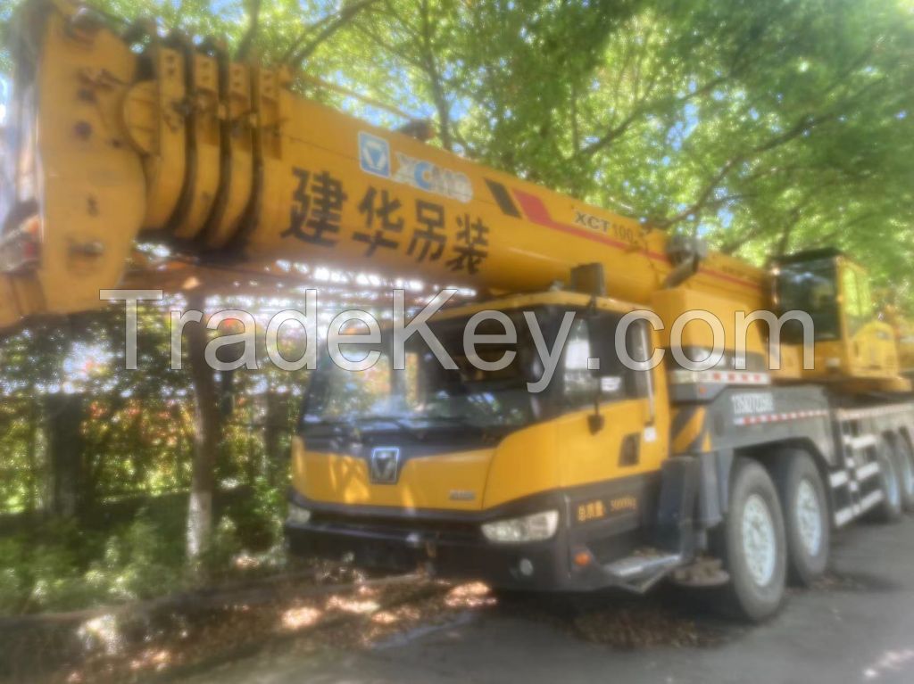 XCMG 100 ton truck crane