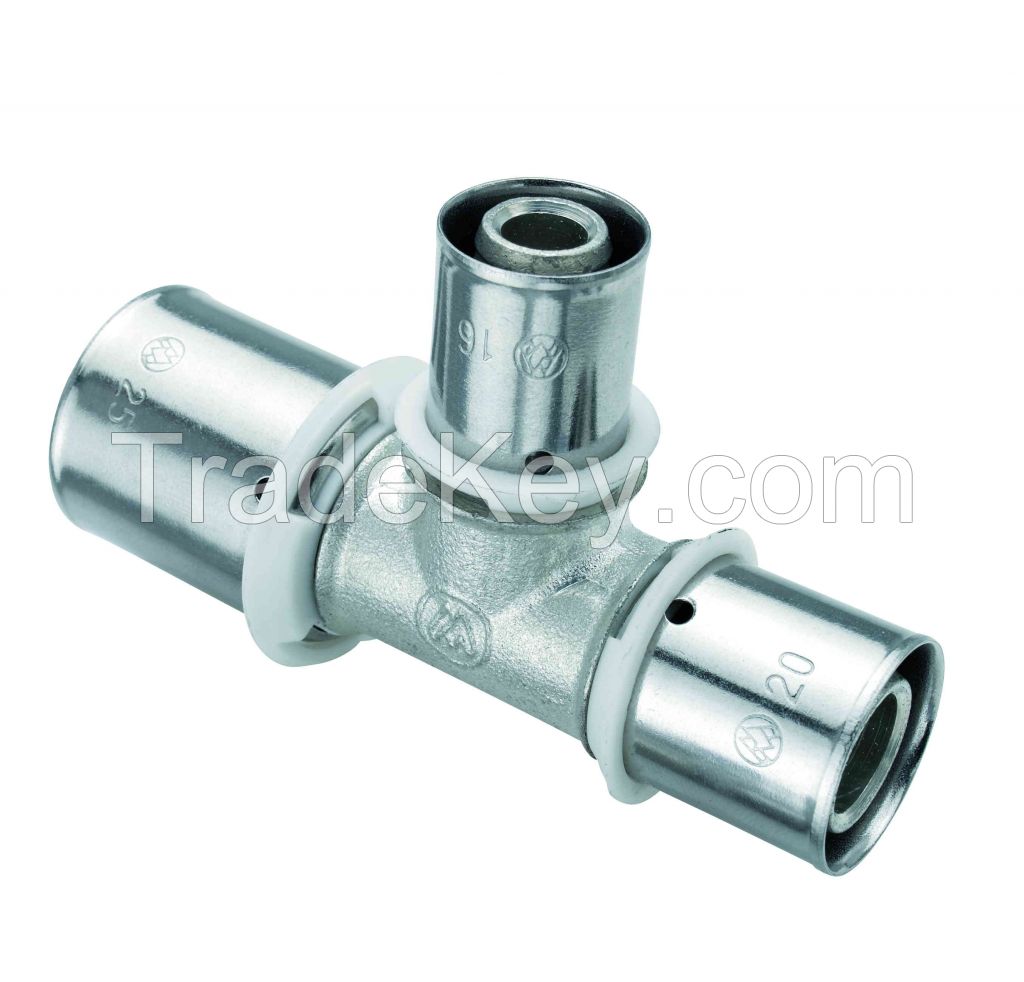 Press fittings for multilayer pipes installation