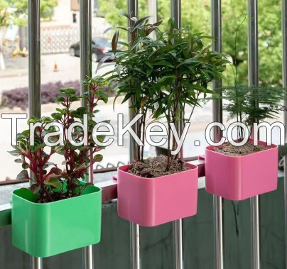 balcony railing flower pot rectangular planter spider pot plastic hanging saddle hydroponic self-absorbing pot wholesale