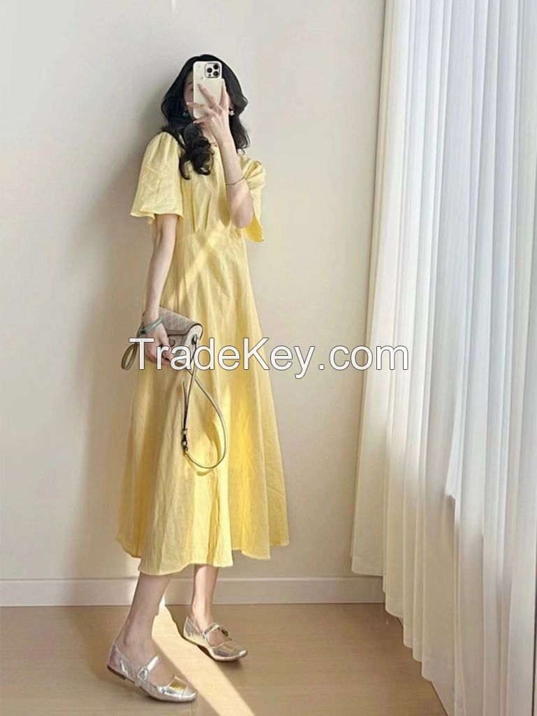 2024 summer new tea break French temperament high-grade sense of small super Sensen department beautiful yellow dress female